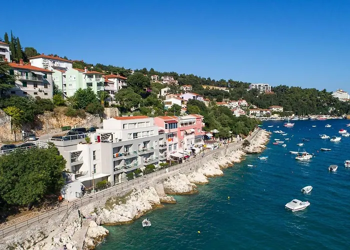 아파트 Irene 10m From Sea - Privat Parking